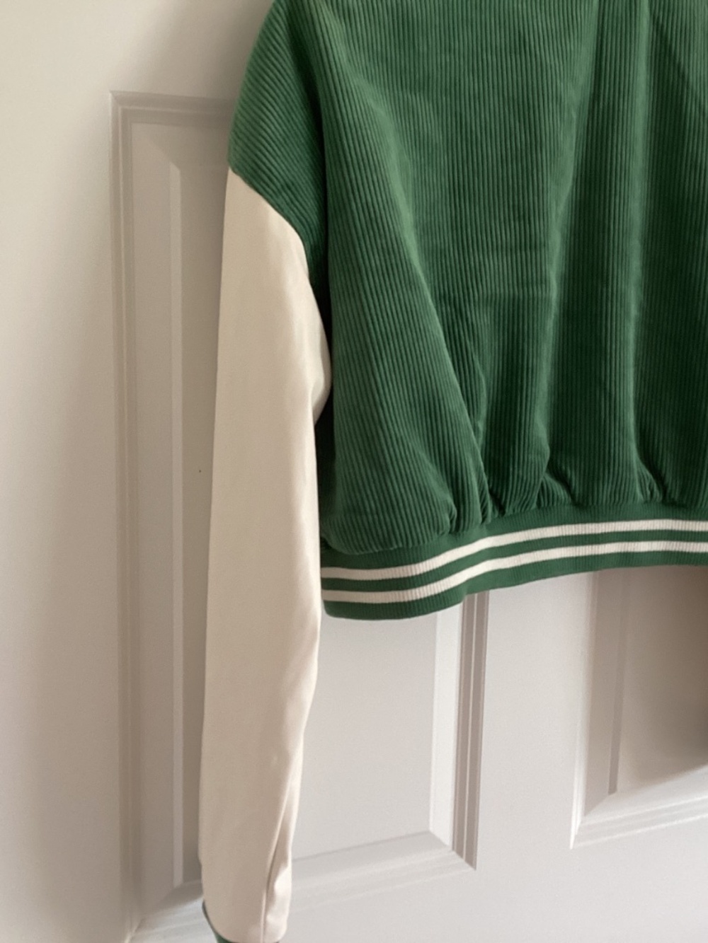 Love Tree Corduroy Crop Jacket NWOT size L - Picture 7 of 10